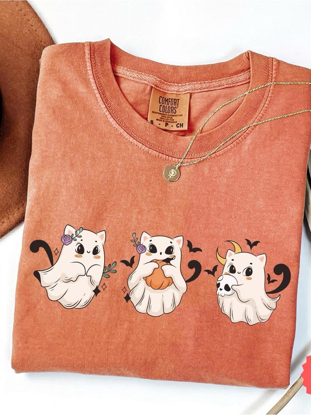 Cute Ghost T-shirt - Comfort